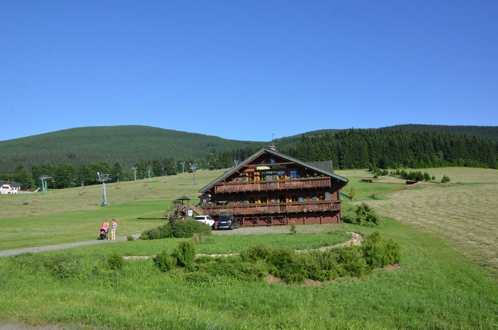 Apartments Haltmar Ostružná Rom bilde